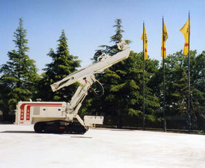 perforadora con orugas 1