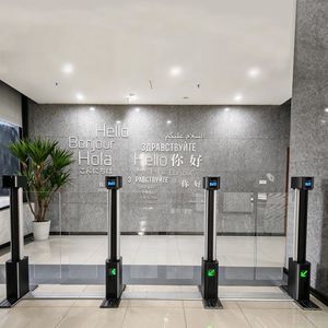 puerta de velocidad para control de acceso