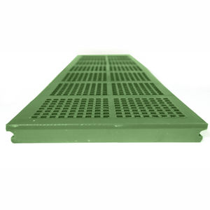 panel perforado con cubetas con abertura frontal