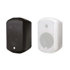 altavoz fijado en escuadra 1