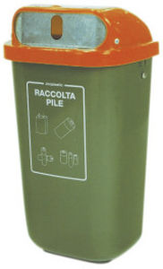 cubo de basura de acero