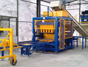 máquina para fabricación de bloques de hormigón 1