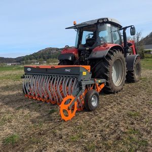 accesorio de horadar para tractor