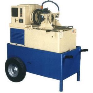 máquina de roscar tubos automática