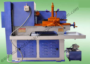 máquina de roscar tubos semiautomática