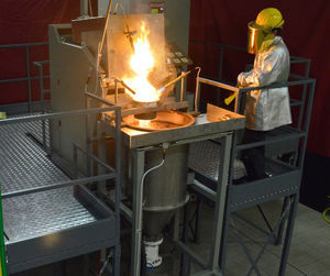 horno de fusión / de foso / de inducción / industrial