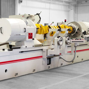 rectificadora cilíndrica exterior / para cigüeñales / controlada por PLC / 3 ejes