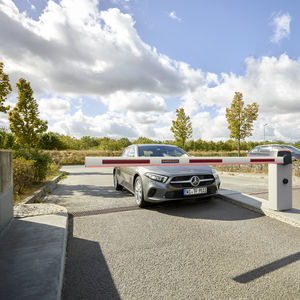 barrera de estacionamiento