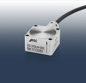 acelerómetro capacitivo / triaxial / MEMS