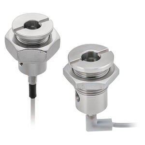 tapa de conector montada en panel