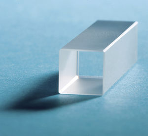 cristal de potasio gadolinio y tungstato dopados de Nd Nd KGW 1