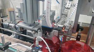 llenadora taponadora etiquetadora automática