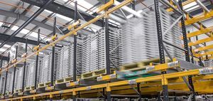 sistema de almacenamiento de lanzadera compacto