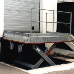 mesa elevadora de tijera 1