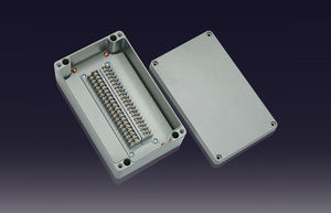 caja de terminales de pared 1