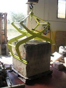 pinza de elevación de piedras 1