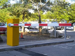 barrera de estacionamiento 1