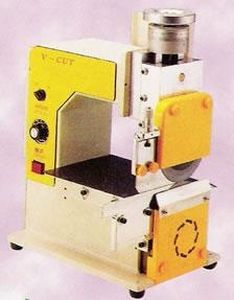 máquina de corte para material plástico