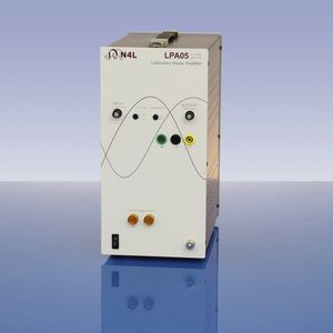 amplificador de potencia / de banda ancha / para laboratorio