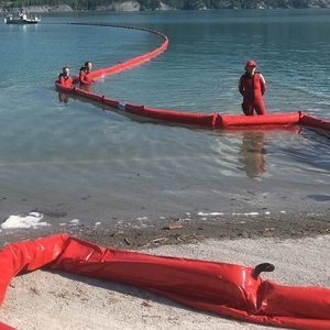 barrera flotante de contención de aceite 1
