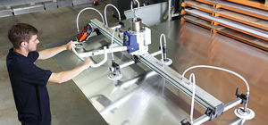 elevador de ventosas para chapas / para chapas de aluminio / horizontal / seguro
