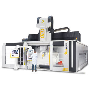 fresadora CNC con pórtico móvil