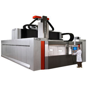 centro de mecanizado CNC 5 ejes
