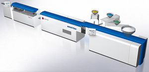 línea de extrusión para producción de tubos flexibles de embalaje