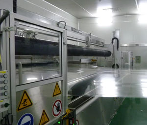línea de extrusión con unidad de impresión en línea