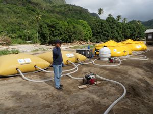 depósito de almacenamiento de agua potable