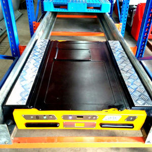 sistema de almacenamiento de lanzadera compacto