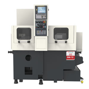 máquina de torneado CNC