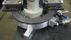 máquina tronzadora y chaflanadora
