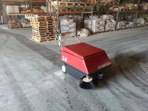 barredora con operador a pie / eléctrica de batería / compacta
