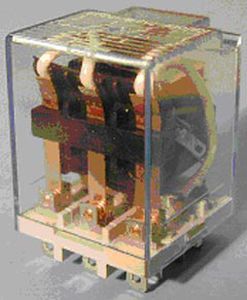relé electromecánico 220 V CA / enchufable / de potencia