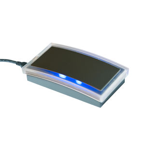 lector grabador de RFID de mesa 1