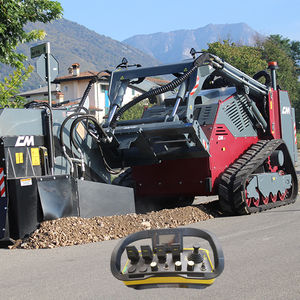 minicargadora con mando a distancia