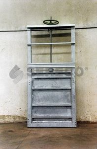 compuerta para el tratamiento de aguas residuales 1