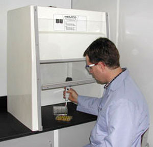 campana de extracción de aspiración química 1