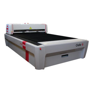 máquina de corte láser CO2