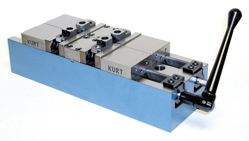 Mordaza para máquina herramienta - CL2D2-2A - Kurt Manufacturing-Industrial Products Division - manual / doble