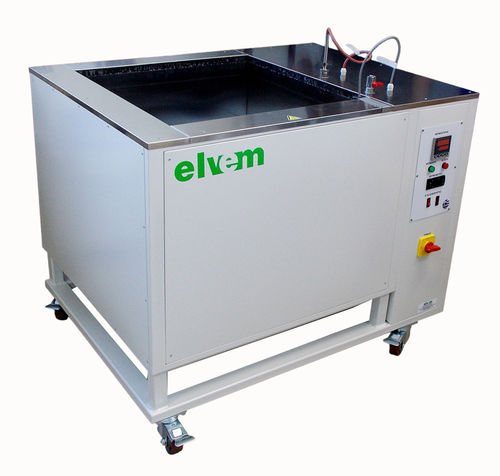 Baño María calefactor - elvem - de laboratorio / móvil / con sistema de refrigeración