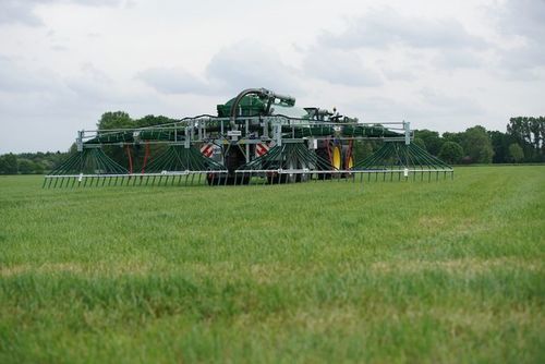 Esparcidor de sal montado en tractor - SwingUp - Vogelsang