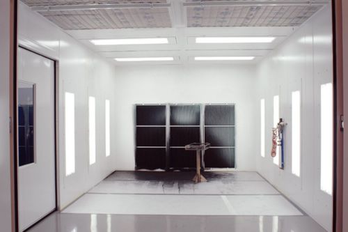 Cabina de pintura cerrada - Belmeko - para aplicaciones aeronáuticas / para aplicaciones ferroviarias / para la industria de la madera