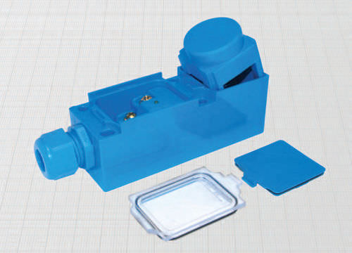 Sensor de proximidad capacitivo - BKSP/4729KS - BDC ELECTRONIC S.r.l. - electromagnético / rectangular / bloque de conexión