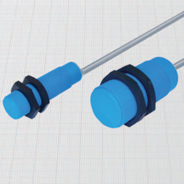 Sensor de proximidad capacitivo - AKS18P/4609S - BDC ELECTRONIC S.r.l. - electromagnético / cilíndrico / M30