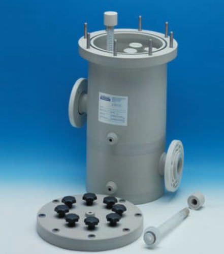 Cárter de filtro de cartuchos múltiples - Wolftechnik Filtersysteme GmbH & Co. KG - para fluidos / de material plástico
