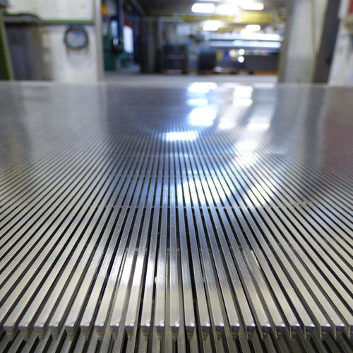Rejilla calibrada electrosoldada para filtración de líquido de refrigeración - Trislot n.v. - plana / con abertura