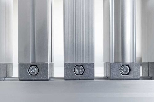Perfil de aluminio - BeeWaTec AG - cuadrado / para bastidor y cárter de máquina / para la industria del automóvil