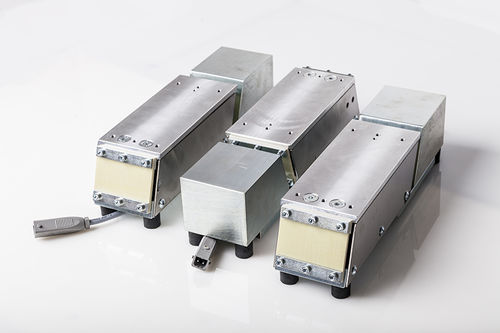 Transportador vibratorio - fimotec-fischer GmbH & Co. KG - lineal / de transporte / para selección